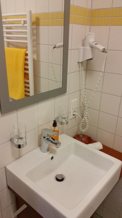 Ellenbergs Restaurant & Hotel Hessheim Luaran gambar